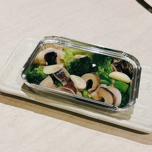Squid and Broccoli Ajillo