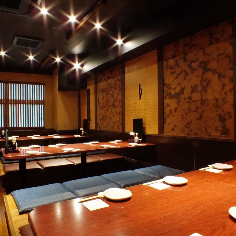 Perfect for various banquets. We also have a banquet hall with sunken kotatsu tables available! We can accommodate up to 35 people.