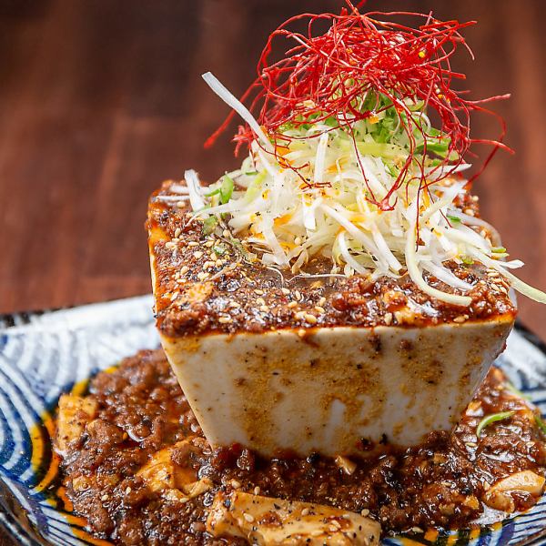 Almost all the menu items are all-you-can-eat and drink, but there is also a wide selection of single dishes for a great deal! A lively izakaya restaurant in the middle of Tenjin