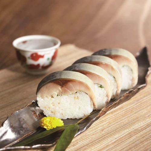 お土産寿司も大人気！