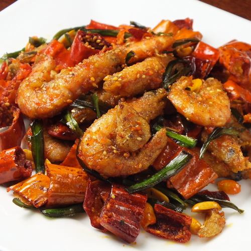 Stir-fried shrimp with spicy aroma