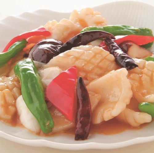 78. Stir-fried squid with chili peppers