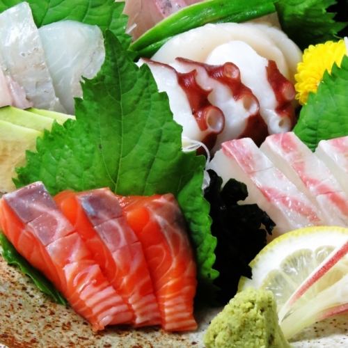 Lunch only is also OK ♪ We have delicious sashimi and appetizers!