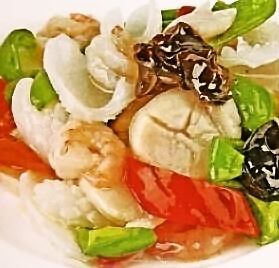 Stir-fried shrimp, scallops and squid / Stir-fried scallops and broccoli