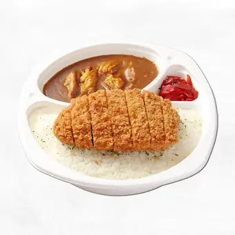 검은 털 일본소 커틀릿 카레