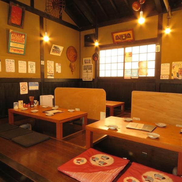 どこか懐かしさを覚えるようなお席で、いつもと違う宴会をしてみませんか。日本を感じる掘り炬燵席をご用意いたしました。掘り炬燵席は最大20名様まで対応可能です。仲間内での宴会や、ご家族での集まりなど用途広くご利用いただけます。お足元はゆったりとしておりますので、リラックスしてお食事をお楽しみいただけます。