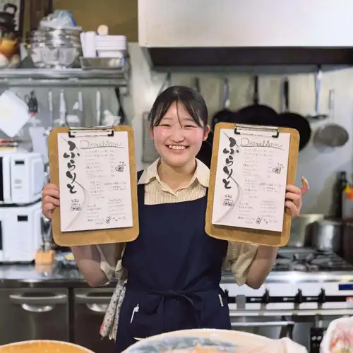 7/1でメニューをマイナーチェンジします!🙌
まずはドリンクから。
おつまみは徐々にしていく予定です。
人気のモノはそのままに、新しい美味しいを盛り込みました!
ウチをよく知ってくださってる方にこそ喜んでもらえるんじゃないかな〜と思います。
日本酒のラインナップも定番は残しつつ、最近は新しい発見をと仕入れ先を広げたりしています。
ぜひ今までにない新しい、美味しい、楽しいを期待して遊びに来てください😁
