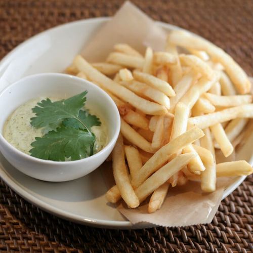 French fries with pak mayo dip