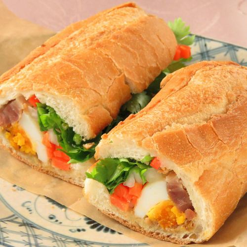 Vietnamese sandwich Banh Mi