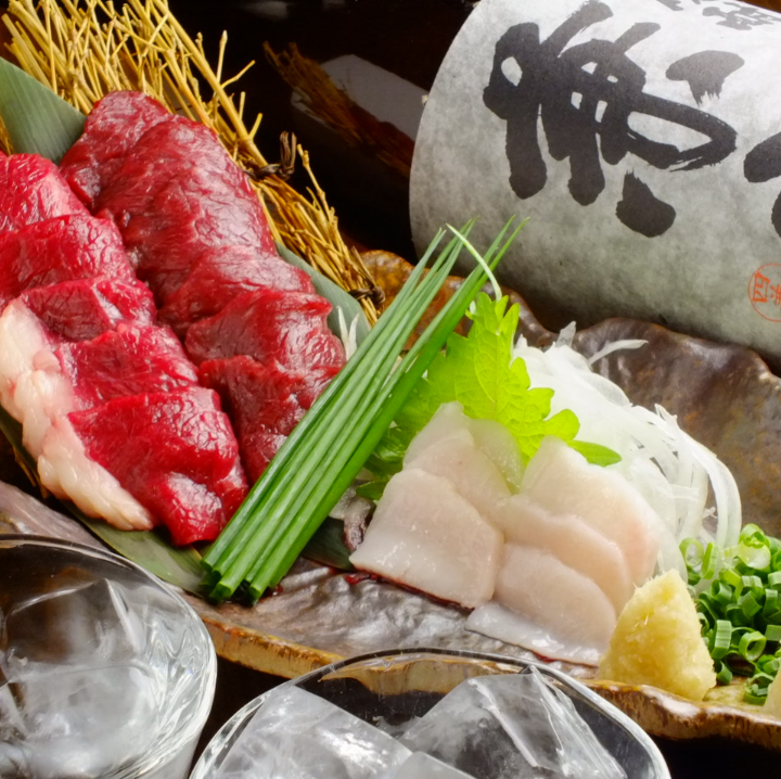 新鮮な馬刺しが当店の看板メニュー！
