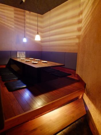 個室風お座敷掘りゴタツ席は、6名様～最大8名様までOK。1室のみなので、早めにご予約を！