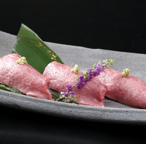 松阪牛炙り牛寿司