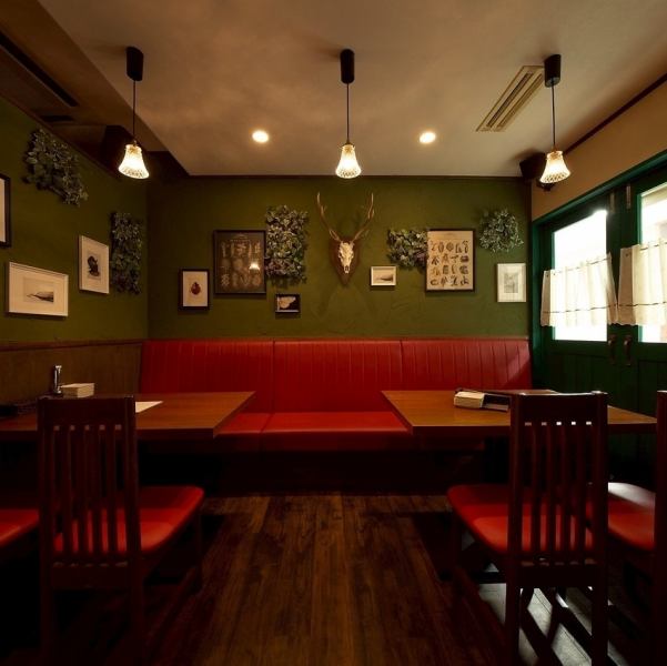 【半個室】落ち着いた大人の空間で大人コンパ・女子会・会社歓送迎会・結婚式の二次会等に最適。10名様までご利用可。貸切可能。　　　　　　　　　　栄 新栄 名古屋 飲み放題 居酒屋 ダイニングバー イタリアン ワイン/ビール パスタ 肉 デート 女子会 誕生日 記念日 会社宴会 貸切 歓迎会 送別会