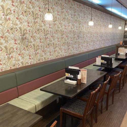 <p>月島駅出口より徒歩5分とアクセス抜群の立地にある、居酒屋＆肉バルです♪店内には50席をご用意しており、広々とした空間でゆったりとお過ごしいただけます。ご宴会や飲み会にもぴったりで、ボリューム満点のコース料理を楽しみながら、皆様で楽しいひとときをお過ごしいただけます。</p>