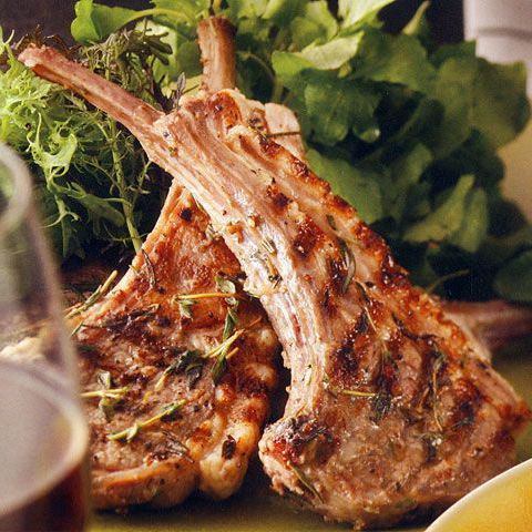 肉汁じわ~と広がる「骨付きラムチョップ」