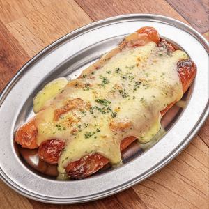 スモークソーセージガーリックチーズボム