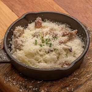 島らっきょうとアグー豚のペコリーノリゾット