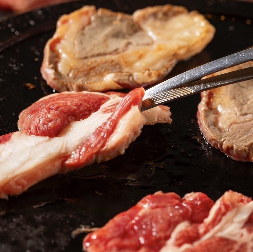 なんと当店朝9時から営業しております！！