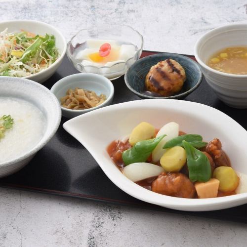 【土日祝限定】季節のランチ「杏(あんず)」