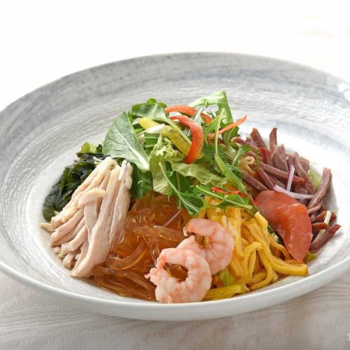 彩り冷麺