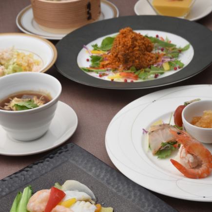 [Pre-order] New Year's and Year-End Party Plan "Amber" with All-You-Can-Drink (reservations available for 4 or more people)