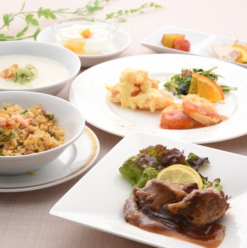 每月更換的午餐課程