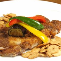 Grilled black pork loin with garlic