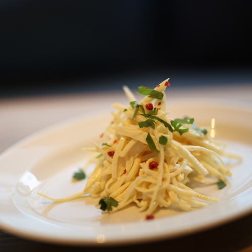 根セロリのレムラードサラダ