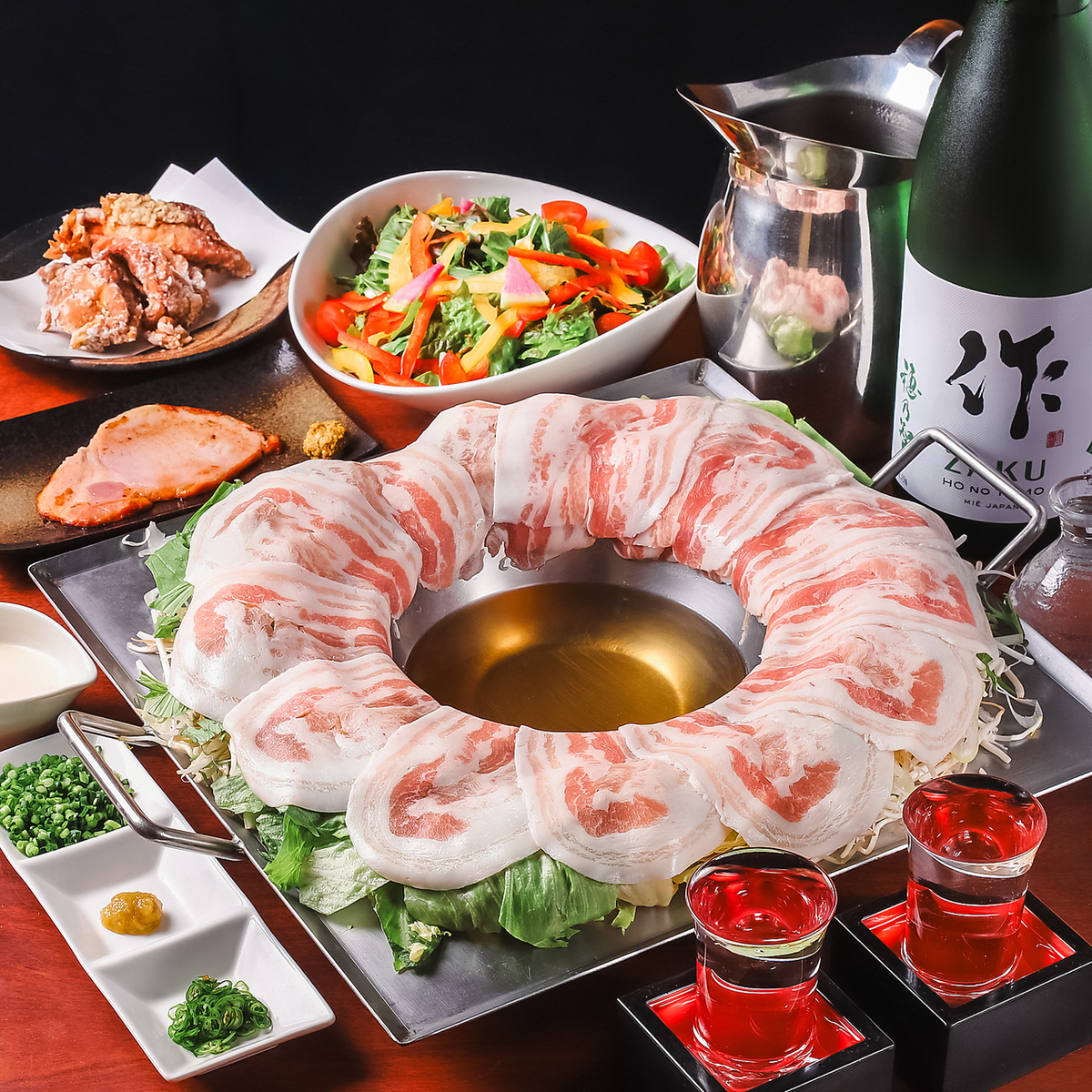 忘新年会・歓送迎会等、各種宴会に合うお料理をご用意！ご来店お待ちしております！