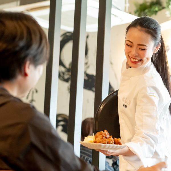元気に丁寧な接客をします!!