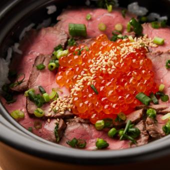 「國產與牛☆年末派對套餐」 / 5,980日圓 ◆ 享用壽喜燒火鍋和砂鍋和牛 [共8道菜]