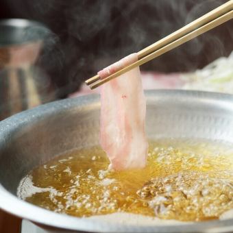 【Yokaromon套餐】90分钟畅饮+7道国产猪肉涮涮锅菜品 4,000日元