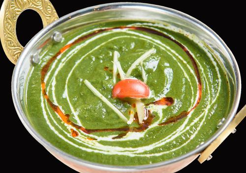 F.ほうれん草チキンカレー Sag Chicken Curry