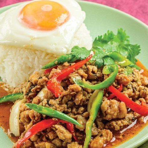 11:00~16:45ランチタイム