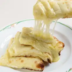 チーズナン