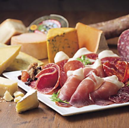 "Assortment course" 12 dishes including cheese and ham platter, 3 hours all-you-can-drink included 6500 yen ⇒ 5500 yen