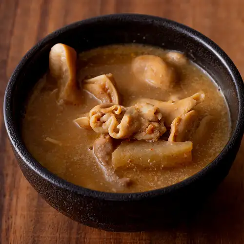 銘柄豚もつの白煮込み