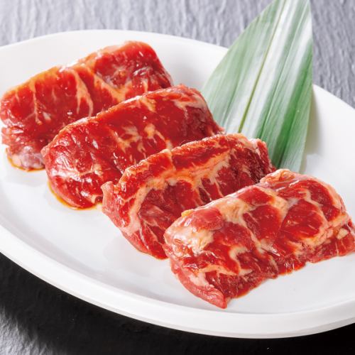 Beef skirt steak (salt, sauce)