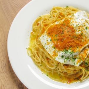 カラスミと卵の卵かけパスタ