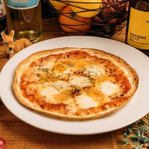 クワトロフォルマッジピザ