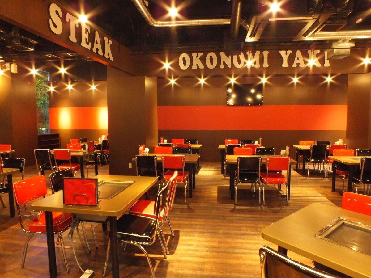 最大76名様まで入れる店内です。大型宴会の際も是非☆