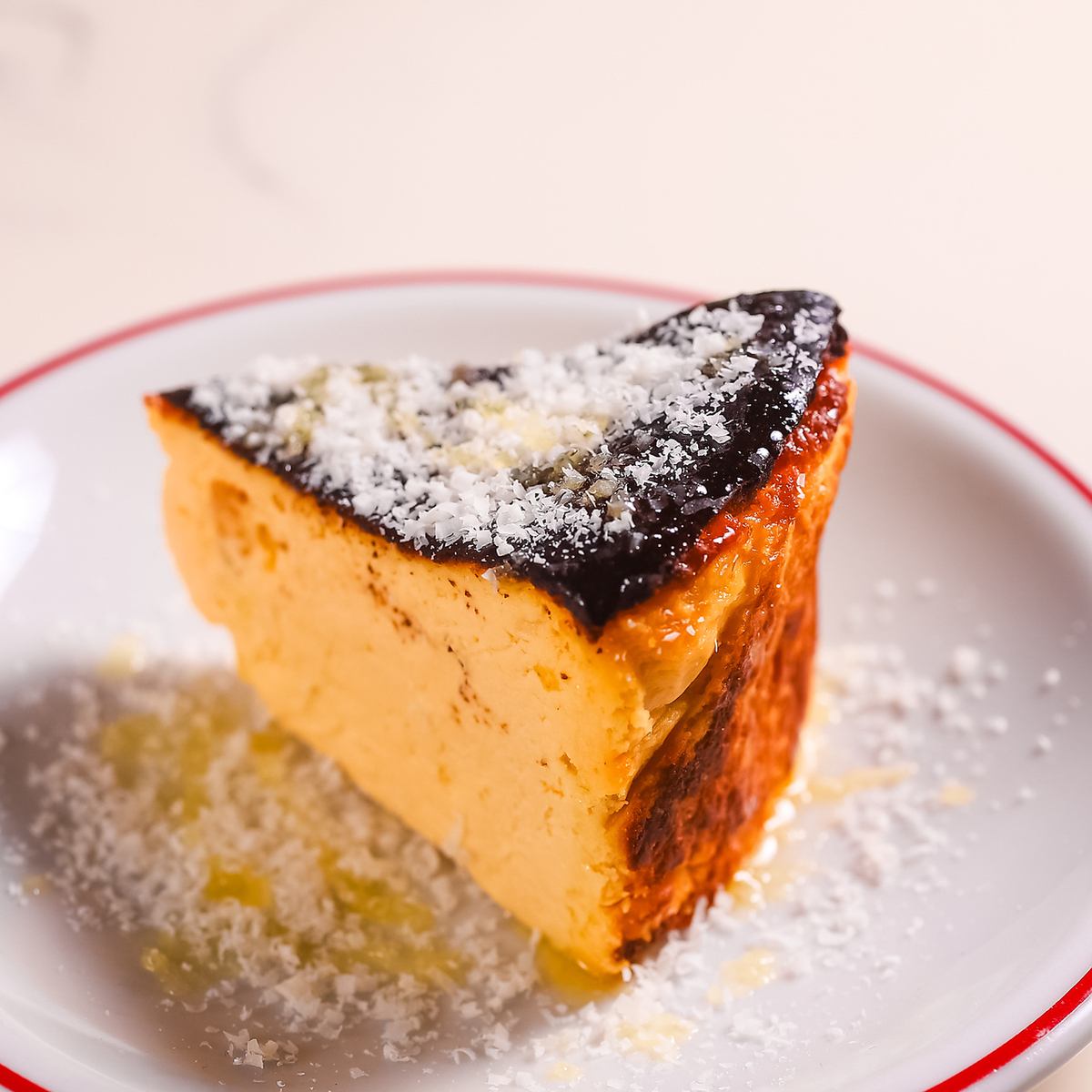 シェフおまかせコースや料理に合うお酒もご用意。