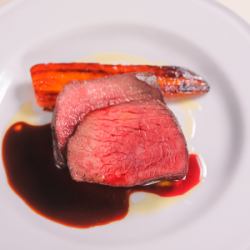 ELEZO　蝦夷鹿ロースト　ウチモモ