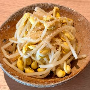 Bean sprouts namul