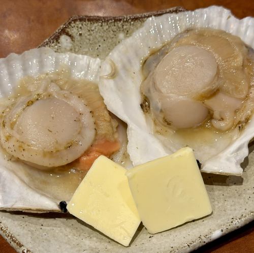Shelled scallops with butter