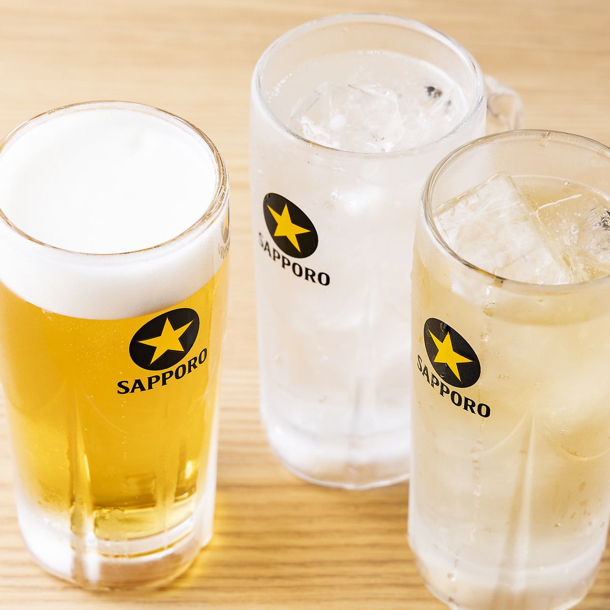 14時オープンなので昼飲みに是非！！