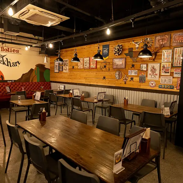 ★貸切宴会やパーティーも大歓迎★開放的で広々とした店内は、20名以上のご利用で貸切OKです!歓送迎会といった各種宴会や、貸切にもぴったりです◎予算のご相談や気になることがあれば、お気軽にお問い合わせください。地下にある店舗なので、雰囲気を確認するための見学も受け付けております!