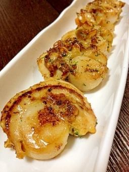 採りたてホタテ貝のバター焼き