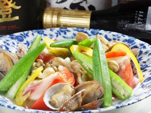 真鯛と緑野菜のワイン蒸し