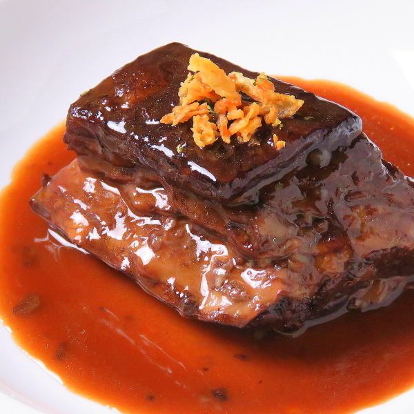 Stewed for 3 hours "Beef Rib Stewed in Red Wine"